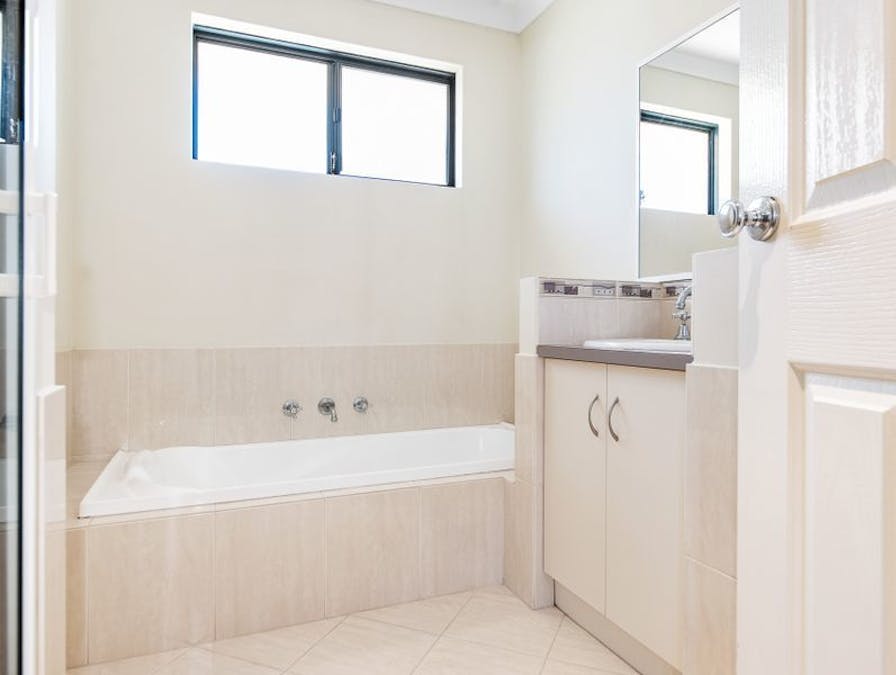 9/5 Carey Street, Bunbury, WA, 6230 - Image 4