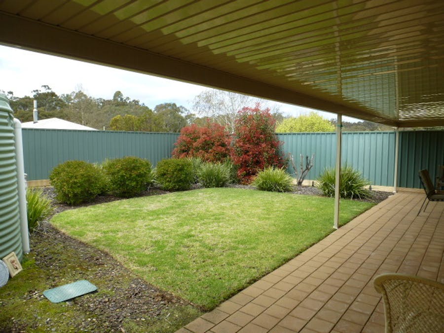 4/8 Barnard Street, Clare, SA, 5453 - Image 2