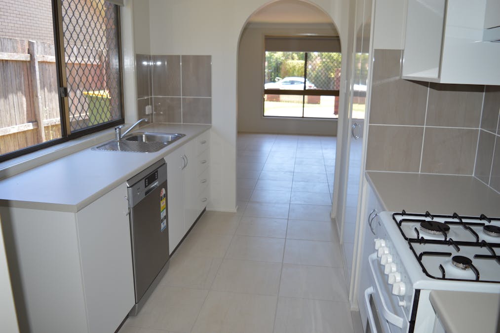 2/16 Wuth Street, Darling Heights, QLD, 4350 - Image 3