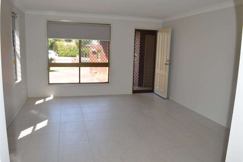 2/16 Wuth Street, Darling Heights, QLD, 4350 - Image 6