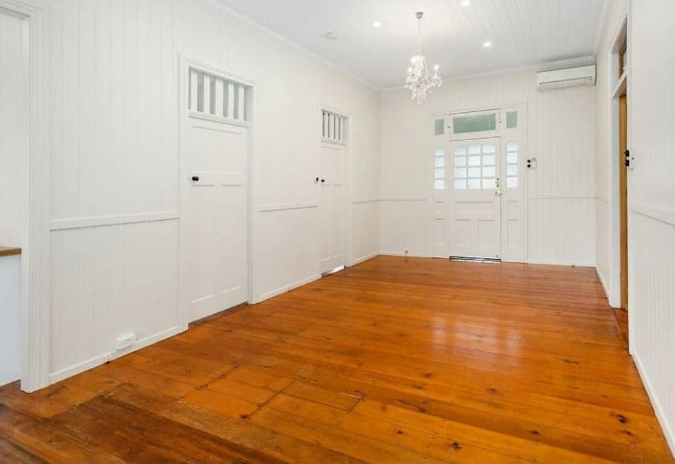14 Hayne Street, Woodend, QLD, 4305 - Image 6