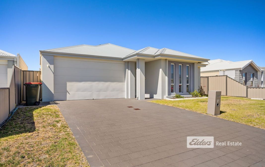 16  Currawong Way, Australind, WA, 6233 - Image 2