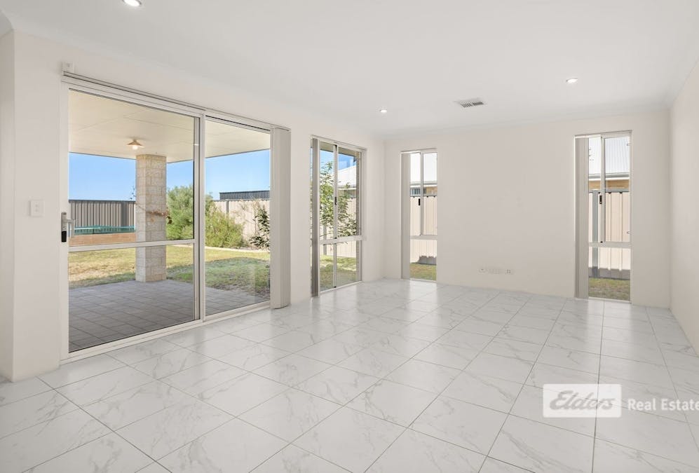 16  Currawong Way, Australind, WA, 6233 - Image 5