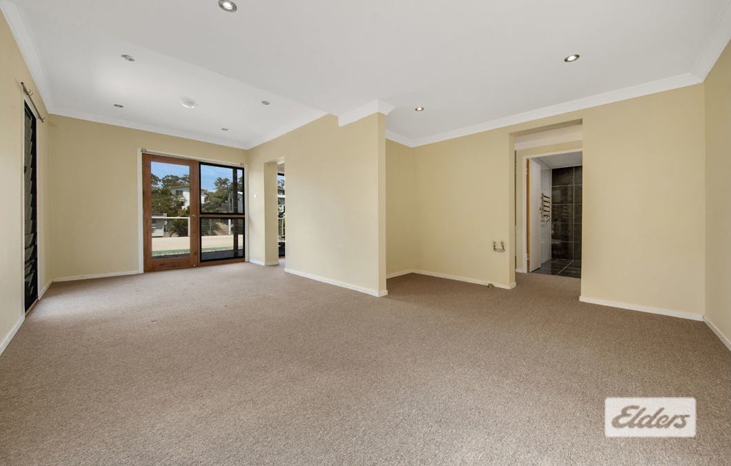 7 Oregon Court, New Auckland, QLD, 4680 - Image 9