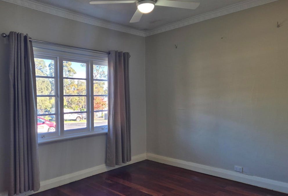 27 Telfer Crescent, Collie, WA, 6225 - Image 2