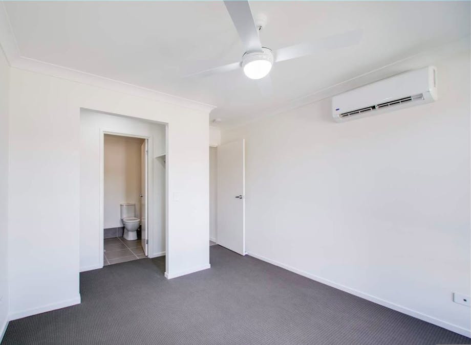 44 Homevale Drive, South Ripley, QLD, 4306 - Image 9