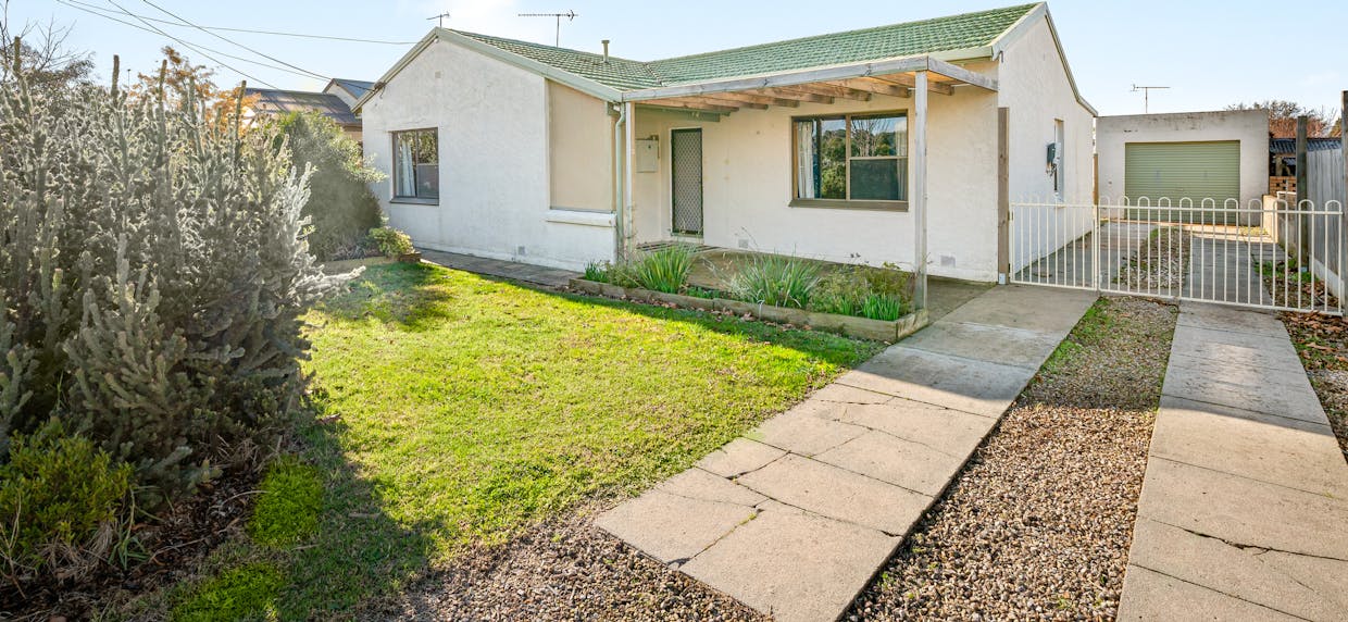 19 Playford Street, Mount Gambier, SA, 5290 - Image 1