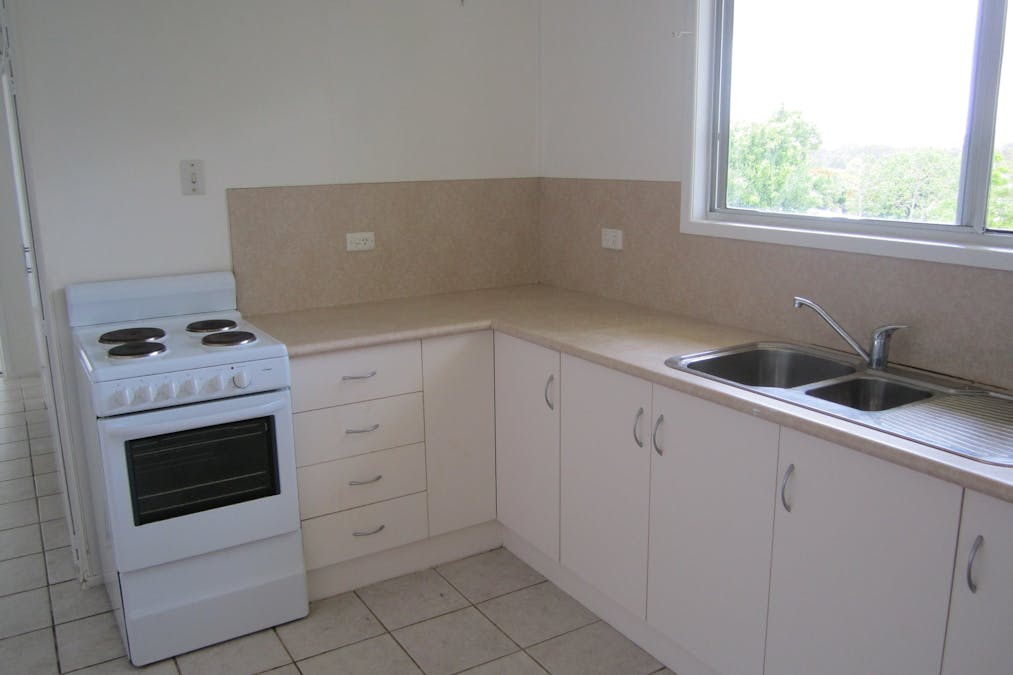 13 Steed Street, West Gladstone, QLD, 4680 - Image 2