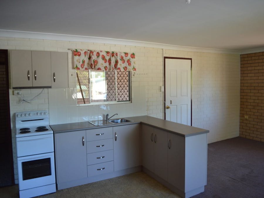 1/353 West Street, Kearneys Spring, QLD, 4350 - Image 2