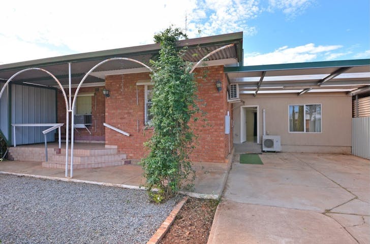 4 Kinnane Street, Whyalla Norrie, SA, 5608