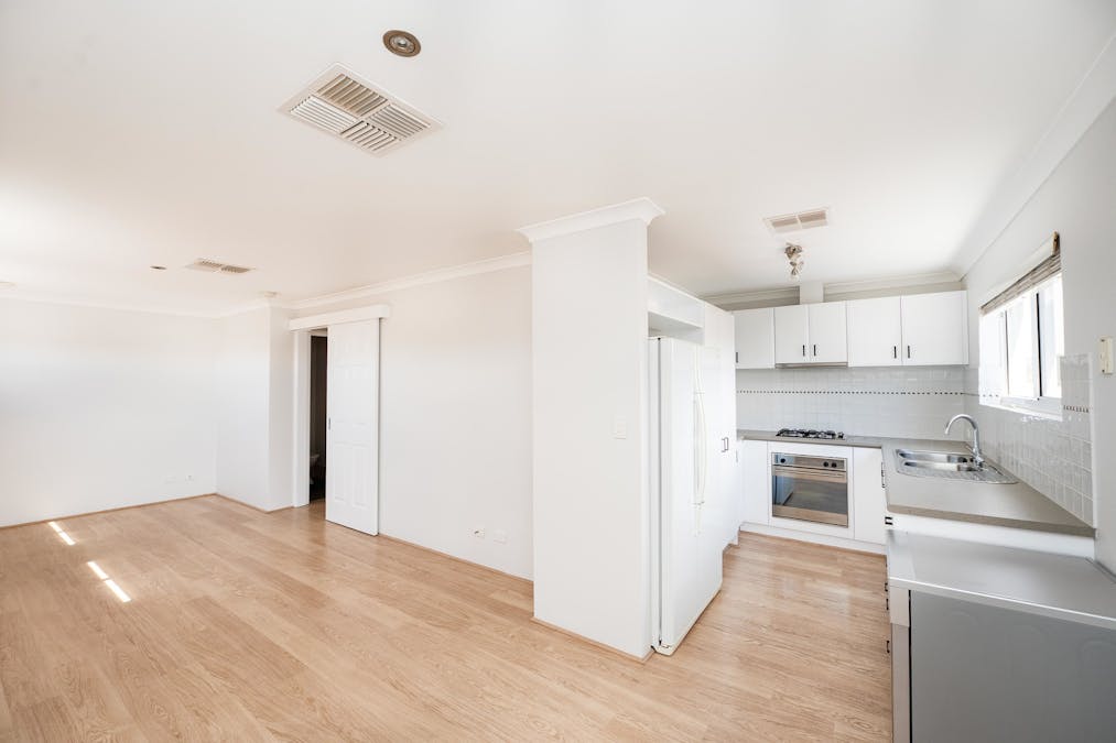 2/6 Kendle Close, Pelican Point, WA, 6230 - Image 3