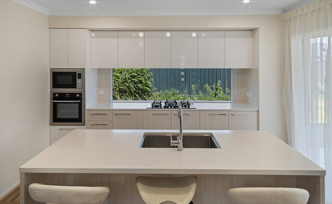 24 Minerva Street, South Ripley, QLD, 4306 - Image 2