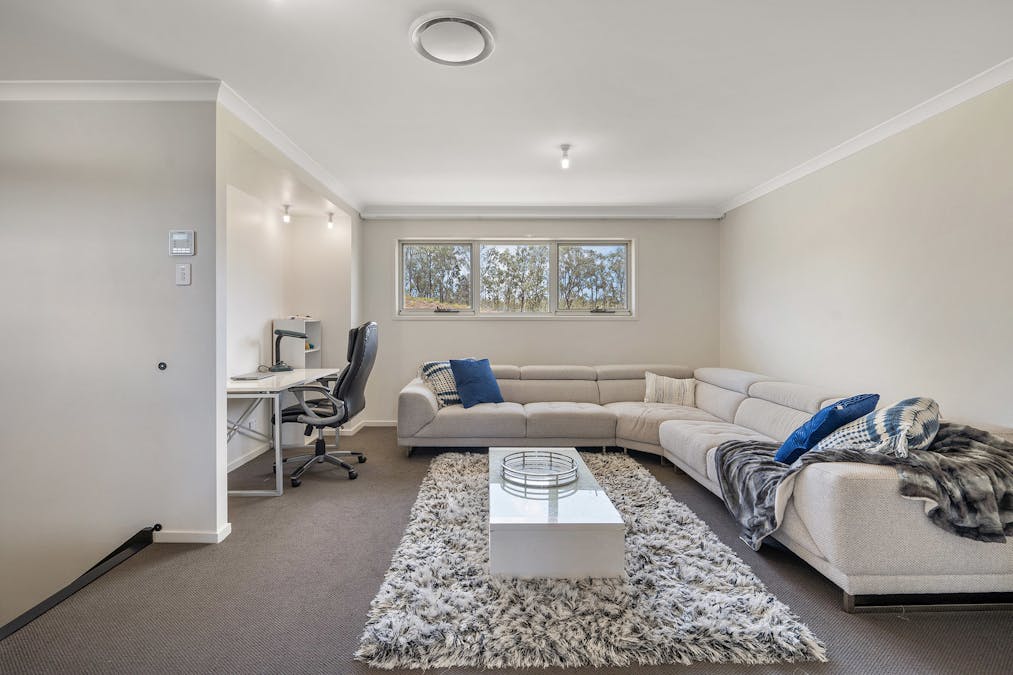 24 Minerva Street, South Ripley, QLD, 4306 - Image 7