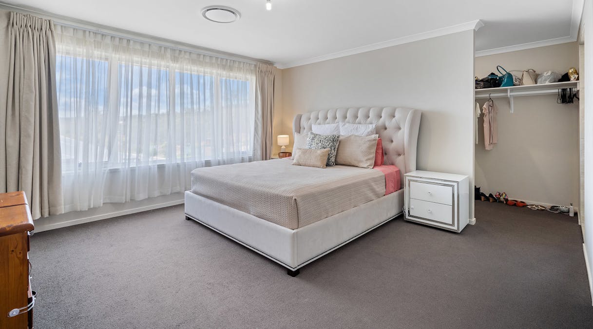 24 Minerva Street, South Ripley, QLD, 4306 - Image 9