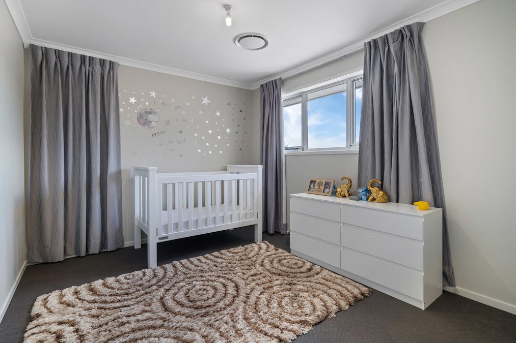 24 Minerva Street, South Ripley, QLD, 4306 - Image 15