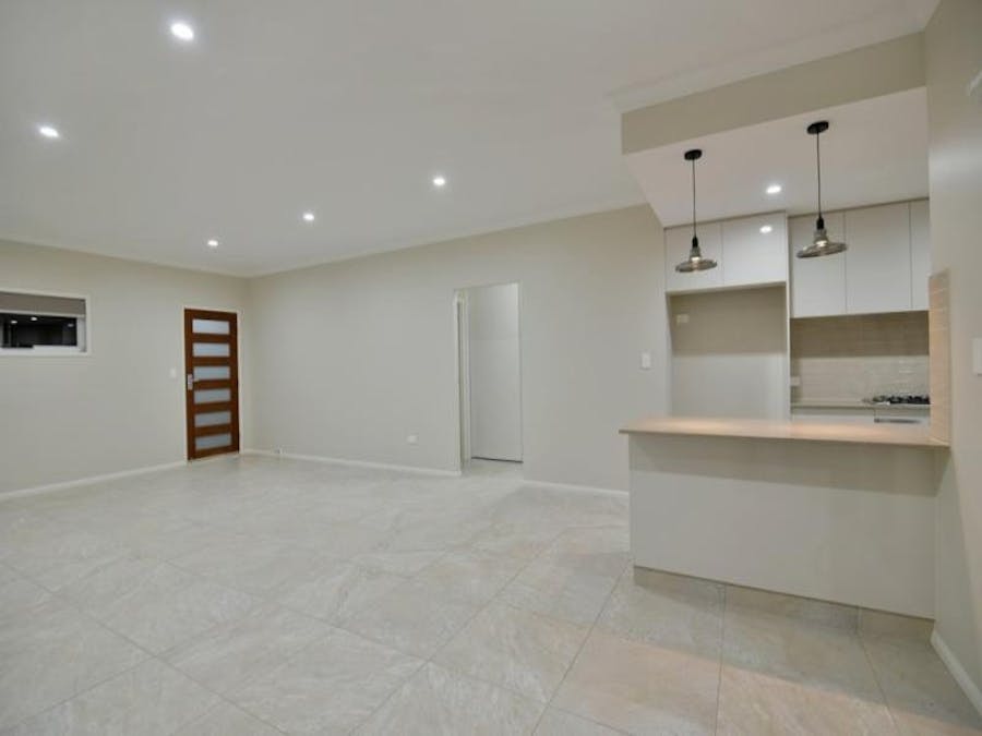 16/565 Hume Street, Kearneys Spring, QLD, 4350 - Image 2