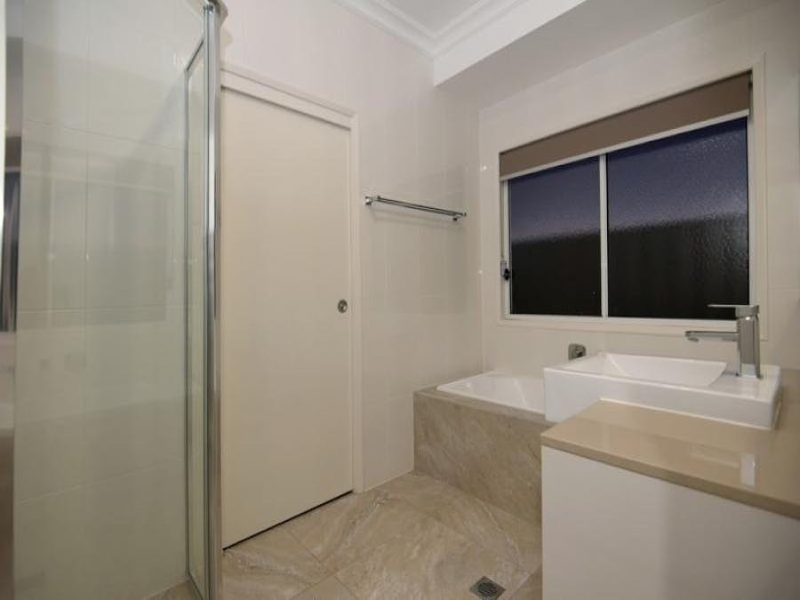 16/565 Hume Street, Kearneys Spring, QLD, 4350 - Image 5