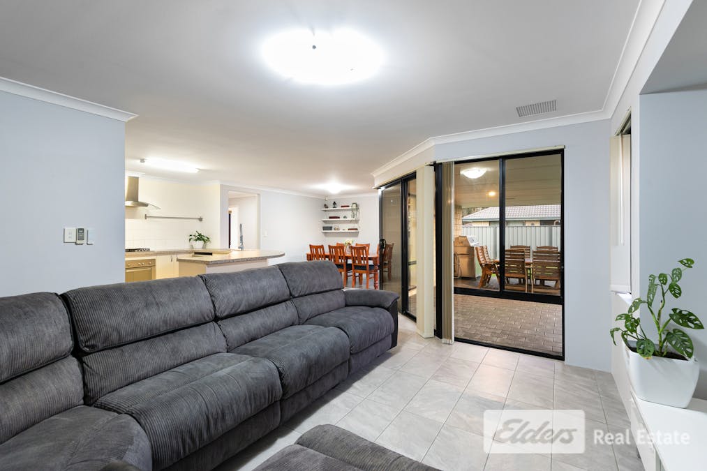 29 Karridale Loop, Baldivis, WA, 6171 - Image 4