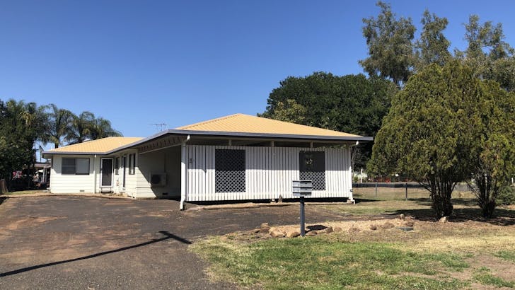 2/5a Bligh Street, Dalby, QLD, 4405