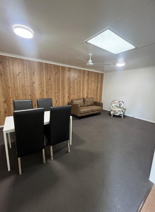 2/5a Bligh Street, Dalby, QLD, 4405 - Image 4