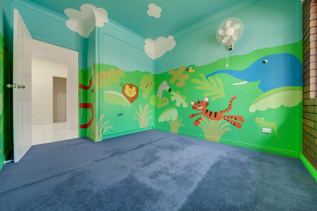 9 Dorset Close, New Auckland, QLD, 4680 - Image 8