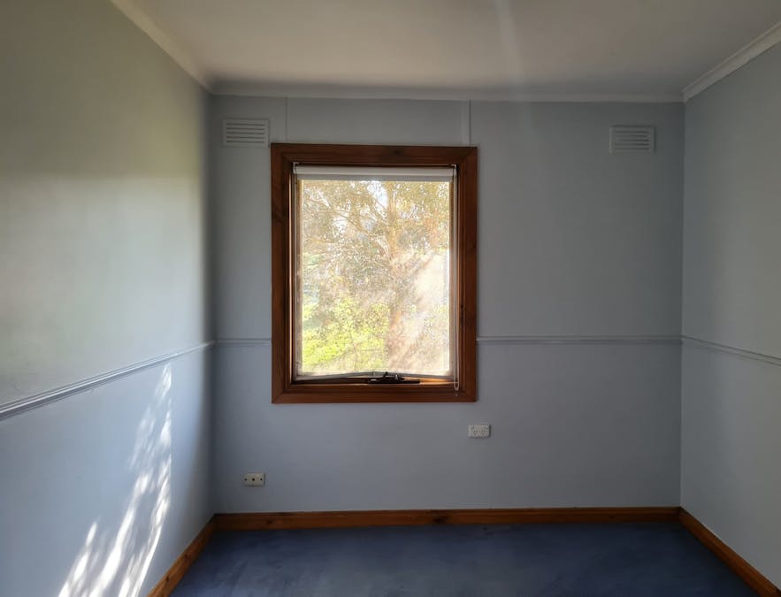8 Holloway Crescent, Mount Gambier, SA, 5290 - Image 3