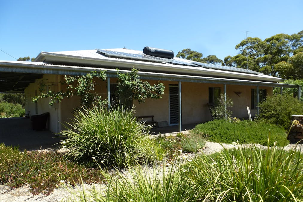 33 Ashby Road, Armagh, SA, 5453 - Image 1