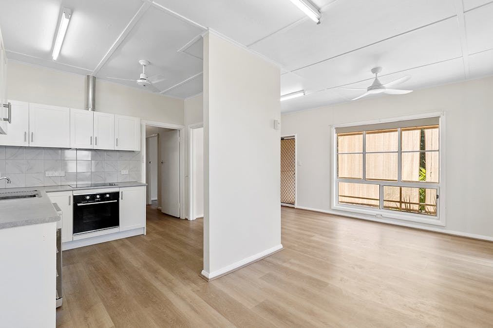 11 Parks Street, Burra, SA, 5417 - Image 7