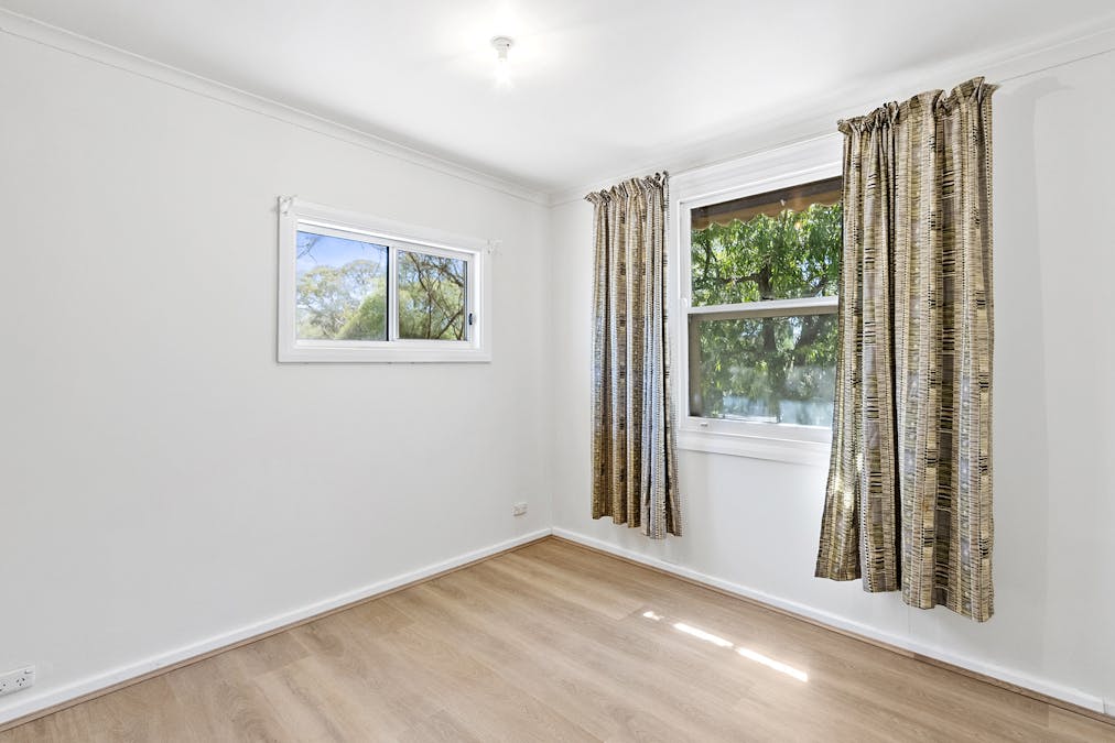 11 Parks Street, Burra, SA, 5417 - Image 10