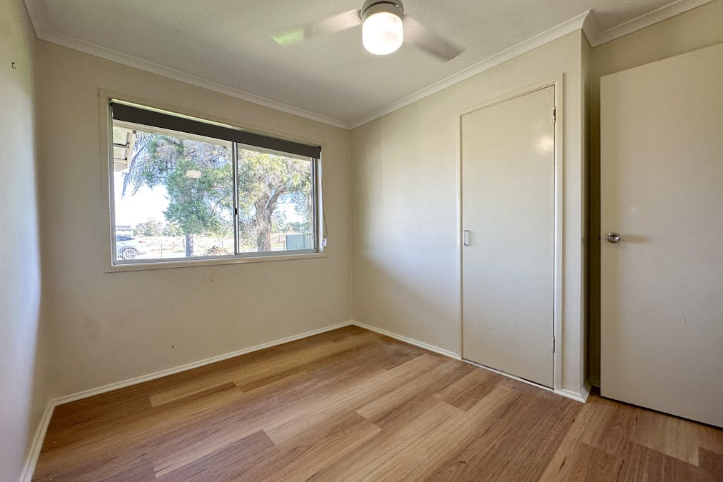 33 Bell Street, Walloon, QLD, 4306 - Image 7