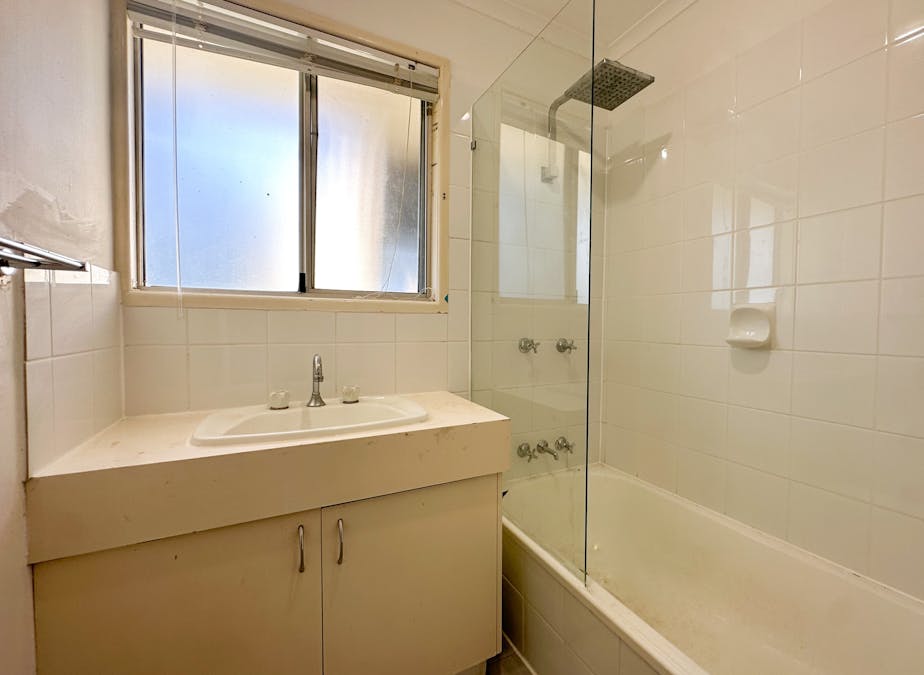33 Bell Street, Walloon, QLD, 4306 - Image 9