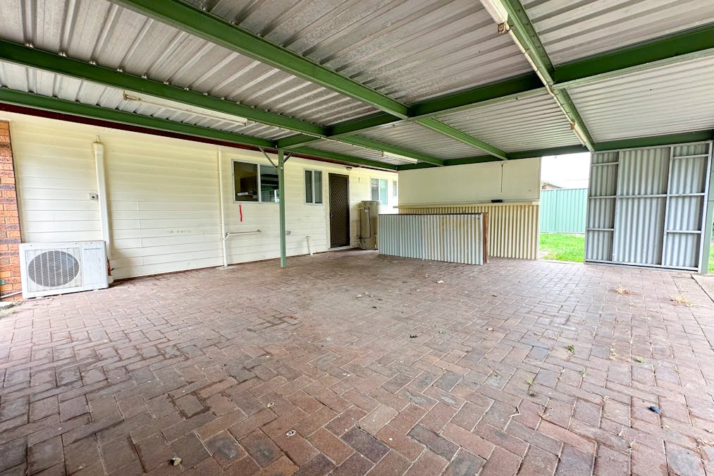 33 Bell Street, Walloon, QLD, 4306 - Image 11