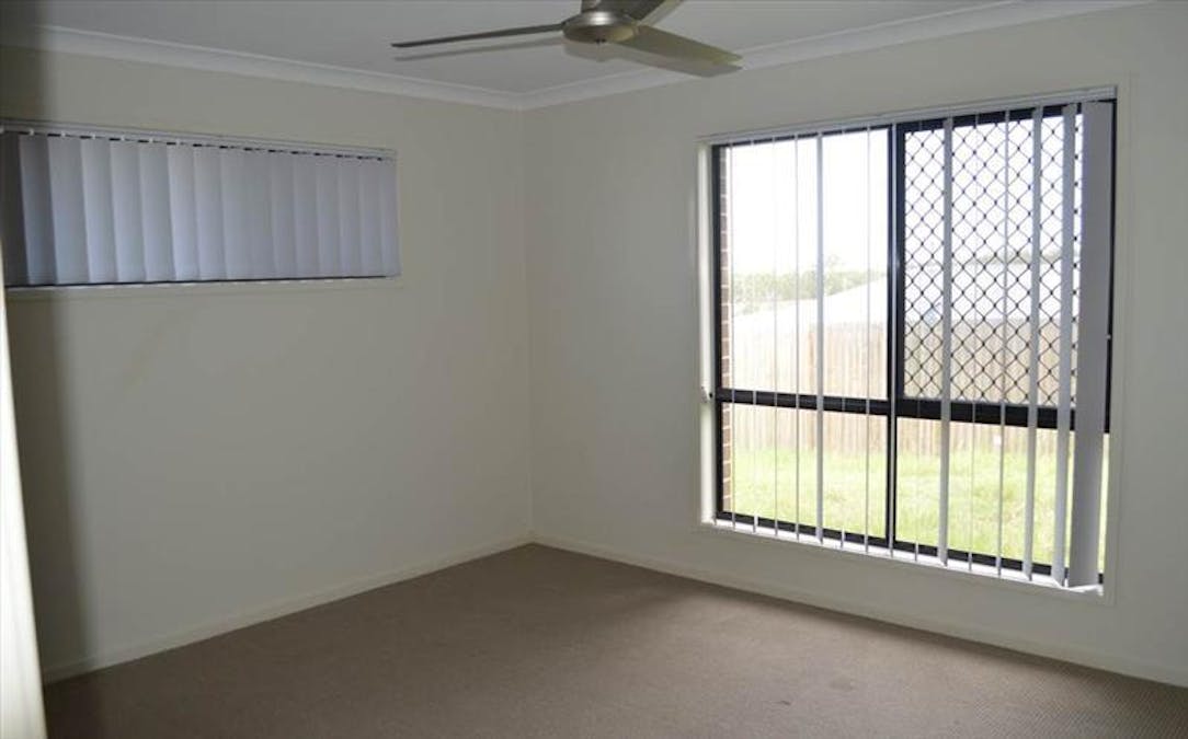 3 Dampier Court, Glen Eden, QLD, 4680 - Image 2