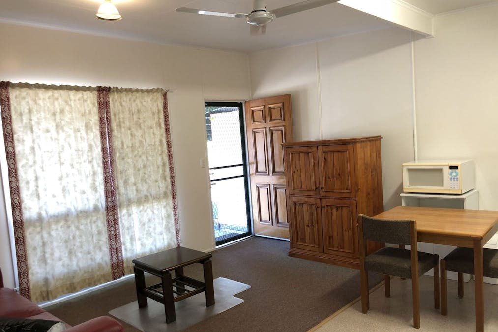 1/39 Arthur Street, Dalby, QLD, 4405 - Image 2