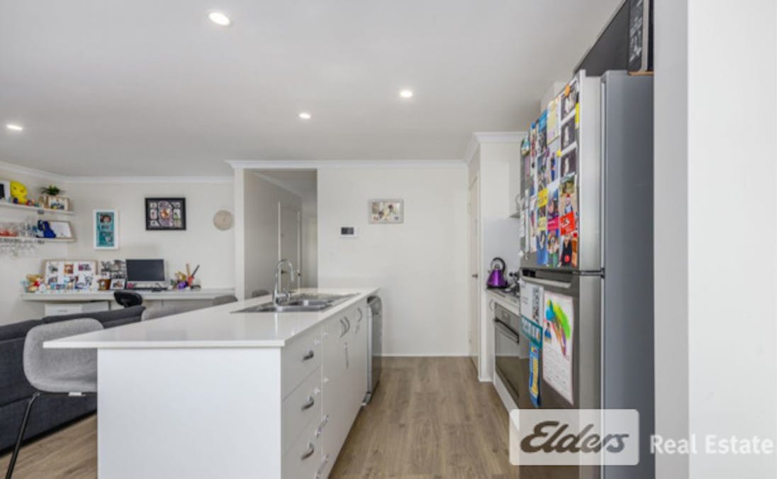 78 Bottlenose Circuit, Waikiki, WA, 6169 - Image 12