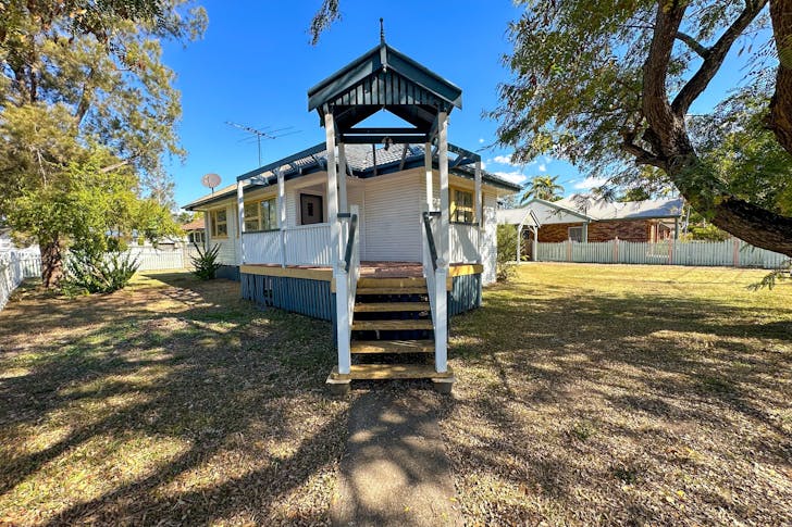 11 Avon Street, Leichhardt, QLD, 4305