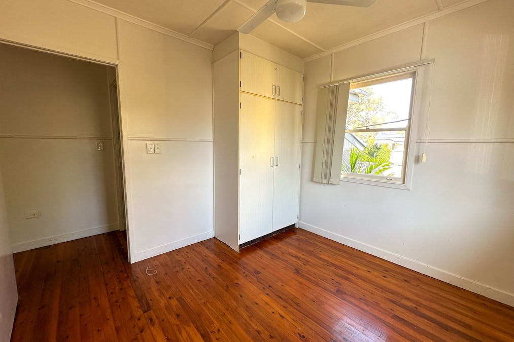 11 Avon Street, Leichhardt, QLD, 4305 - Image 7
