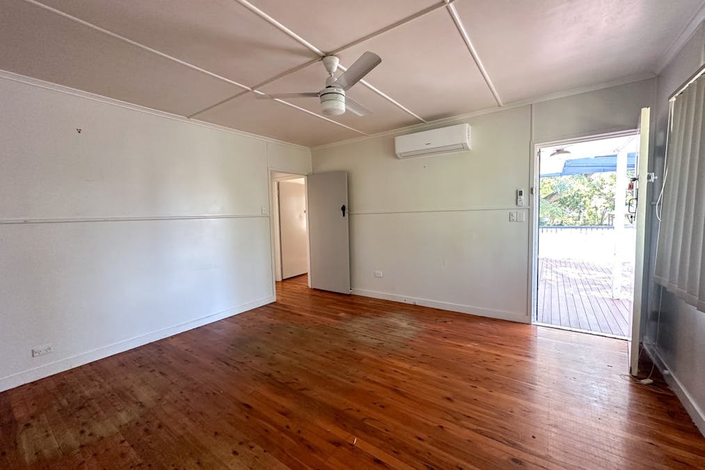 11 Avon Street, Leichhardt, QLD, 4305 - Image 8