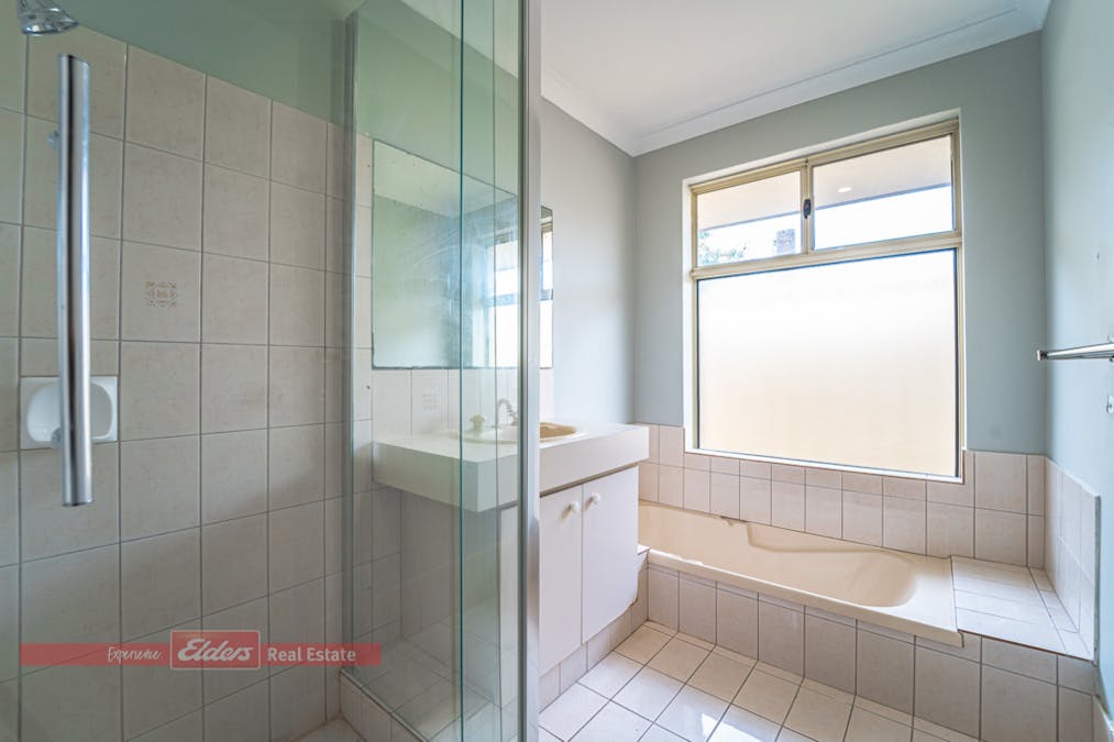 24 Manila Place, Warnbro, WA, 6169 - Image 18