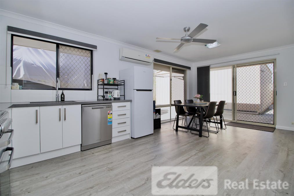 14  Dunham Retreat, Waikiki, WA, 6169 - Image 8