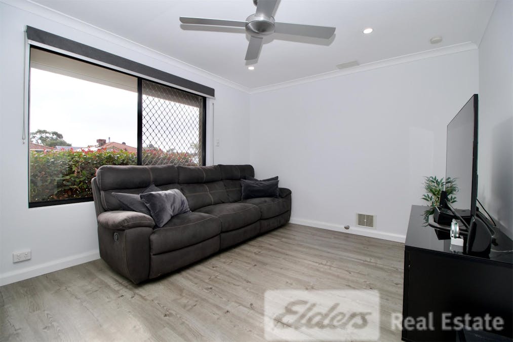 14  Dunham Retreat, Waikiki, WA, 6169 - Image 16