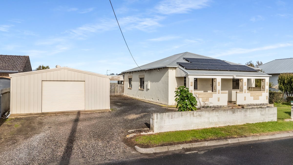 4 Case Street, Mount Gambier, SA, 5290 - Image 2