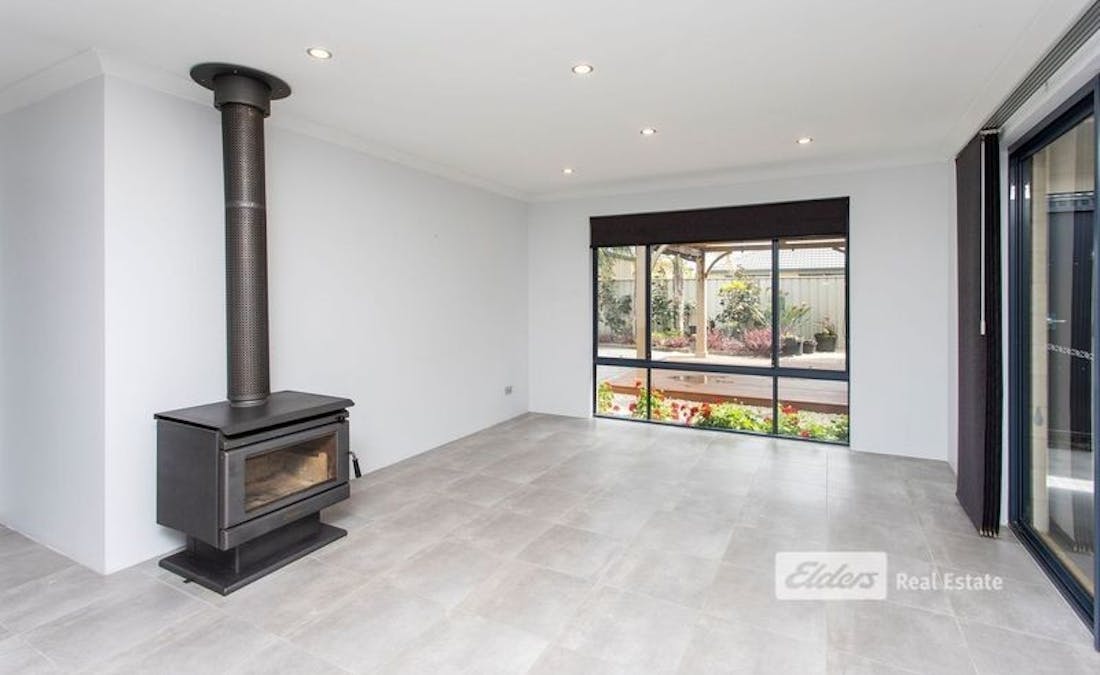4 Ammolite Way, Australind, WA, 6233 - Image 5