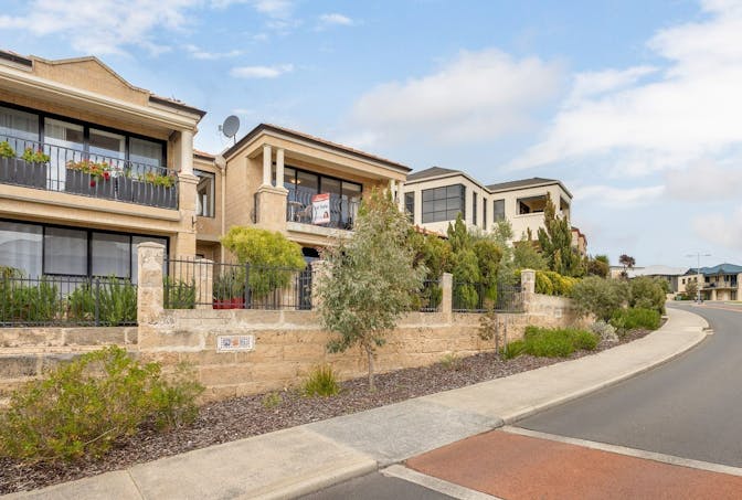 3/15 Whale View, Bunbury, WA, 6230 - Image 1