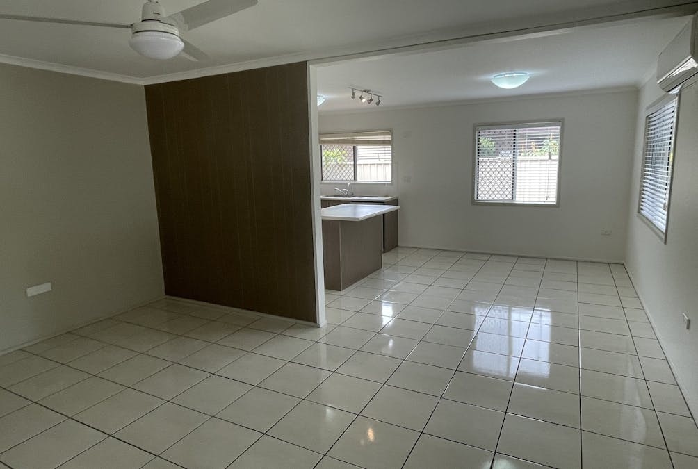 14 Sandpiper Avenue, New Auckland, QLD, 4680 - Image 2