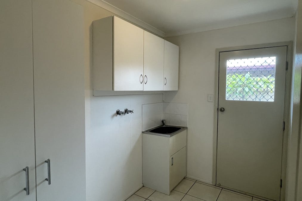 14 Sandpiper Avenue, New Auckland, QLD, 4680 - Image 11