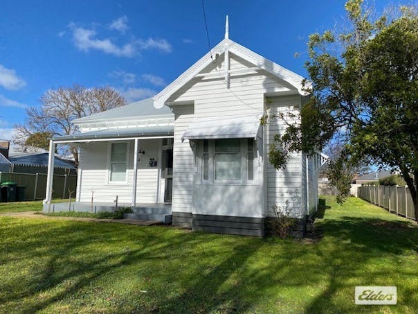 4 Francis Street, Hamilton, VIC, 3300 - Image 1
