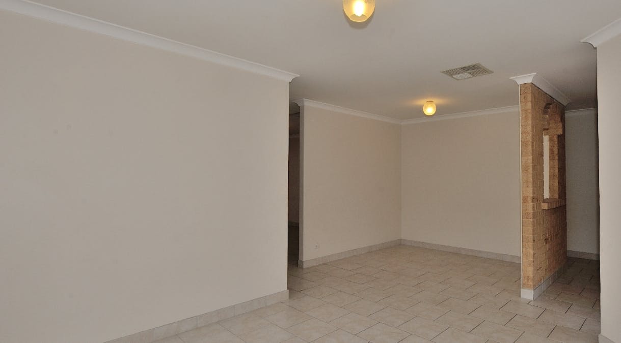 6 Manila Place, Warnbro, WA, 6169 - Image 5