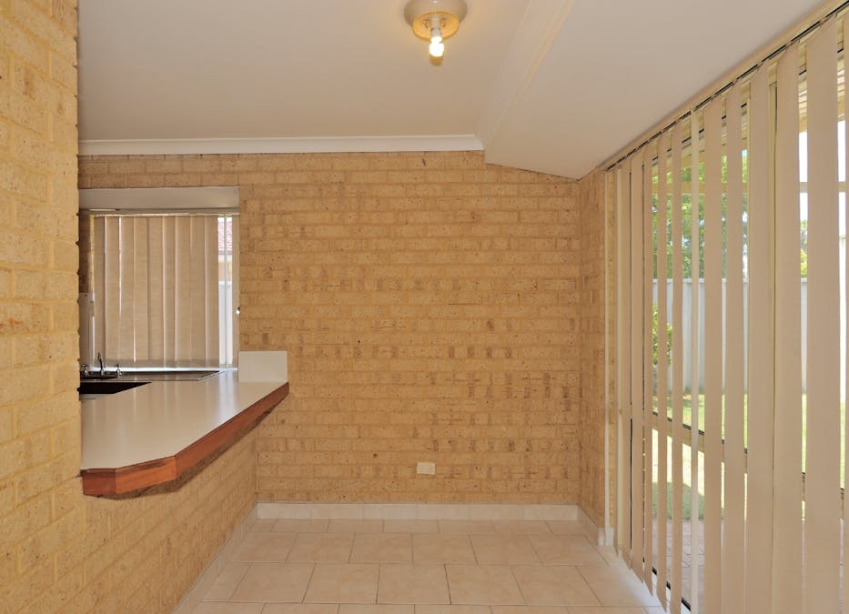 6 Manila Place, Warnbro, WA, 6169 - Image 9