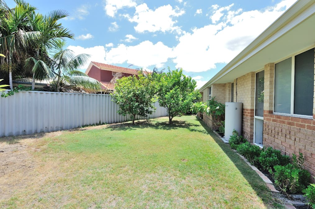 6 Manila Place, Warnbro, WA, 6169 - Image 15